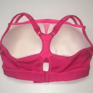 Champion Intimates & Sleepwear - ♦️NWOT Champion DUODRY 38C Sports Bra Champion Intimates & Sleepwear - ♦️NWOT Champion DUODRY 38C Sports Bra
